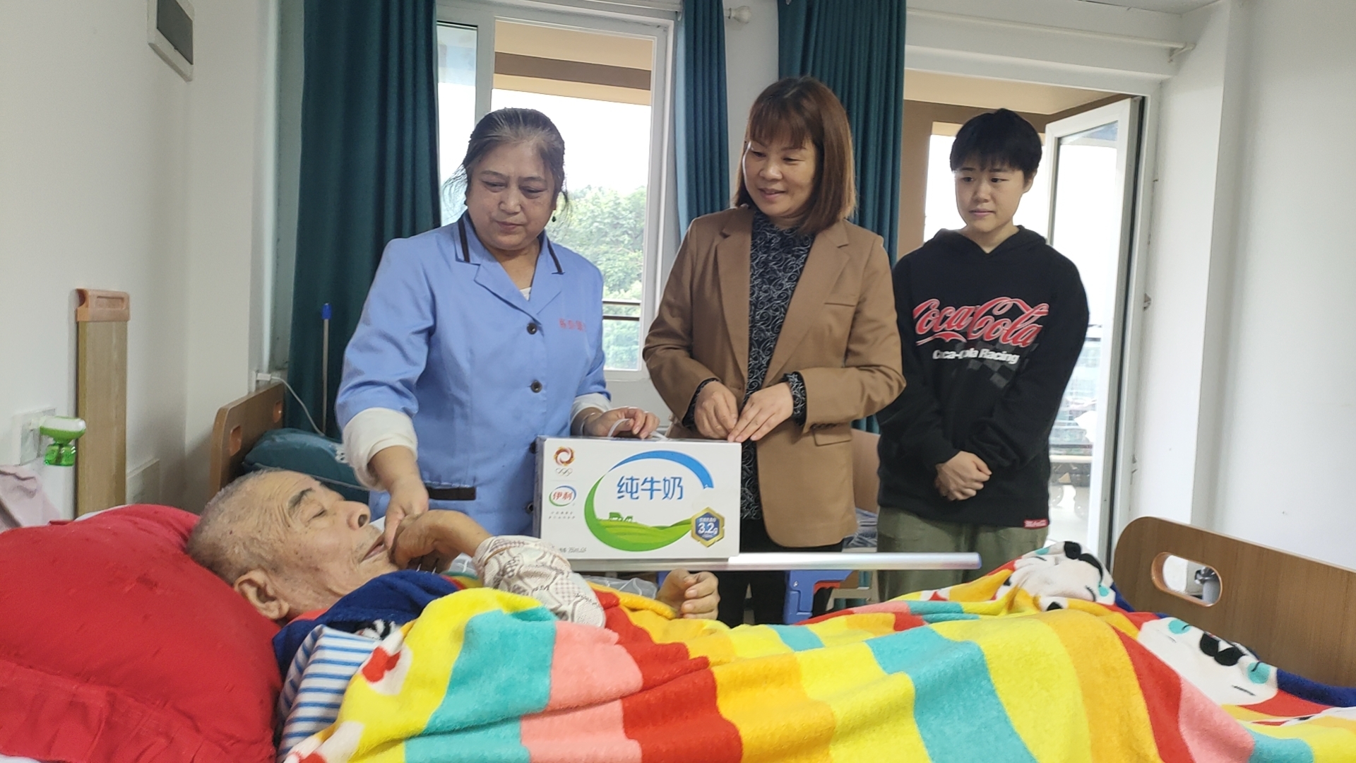 2023.10.12 华新村慰问老人《审查详情》